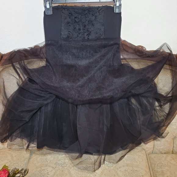 BeBe Tulle Strapless Dress - Picture 4 of 10